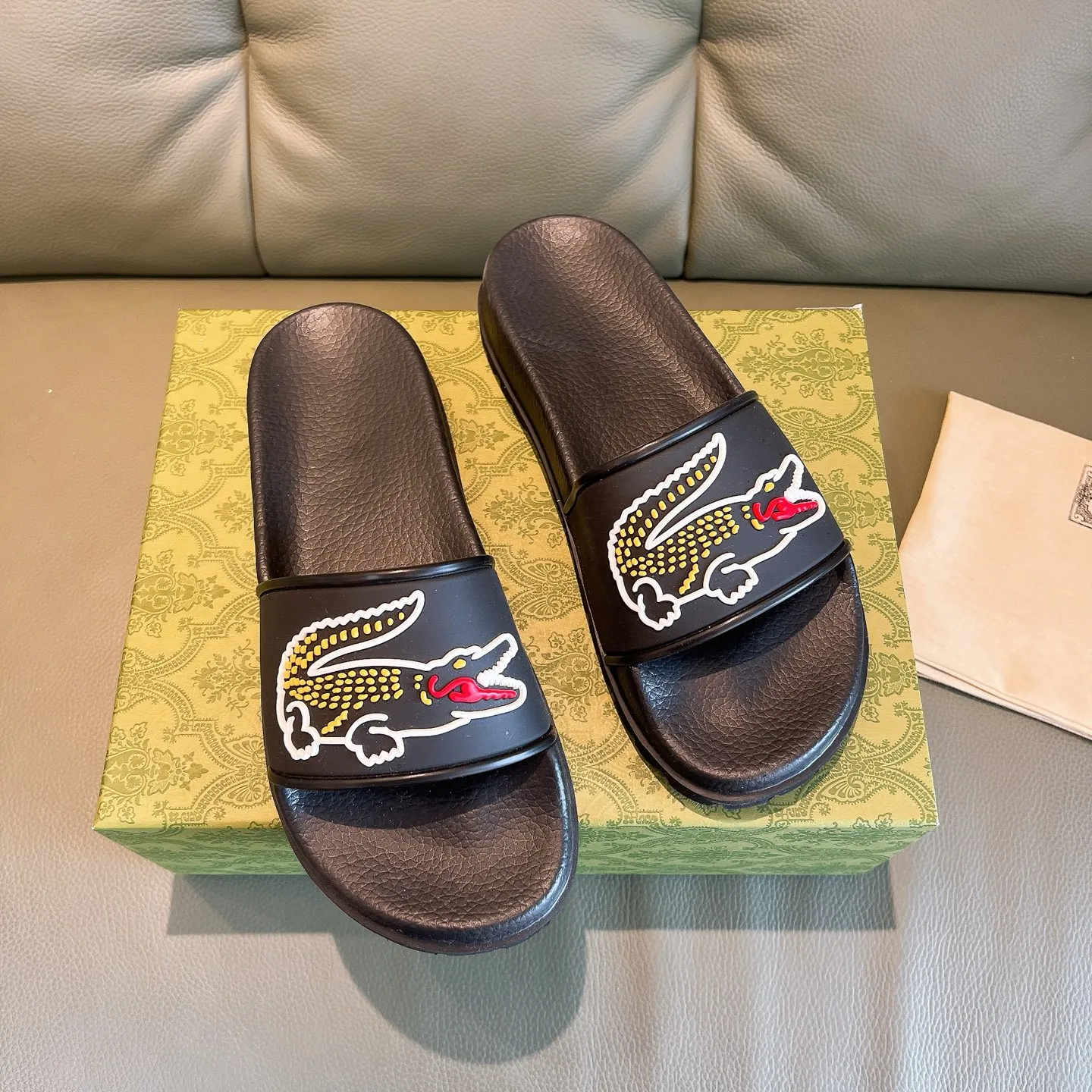Men's Men's Shoes 130🐮🐮Gucci Gucci Slippers Gucci 2024 latest beach sandals slippers Original molding double G LOGO Original molding consistent Outsole: Men's Men's Shoes u double-layer outsole Size: 35-46